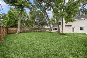 10806 Britoak Ln, Houston, TX 77079 - Photo 5