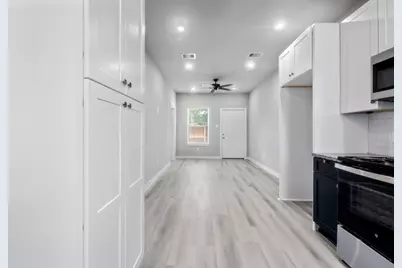 8153 Tate Street #B, Houston, TX 77028 - Photo 5