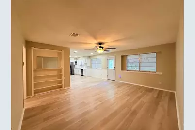 205 W Vaughn Lane, Deer Park, TX 77536 - Photo 5