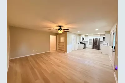 205 W Vaughn Lane, Deer Park, TX 77536 - Photo 7