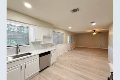 205 W Vaughn Lane, Deer Park, TX 77536 - Photo 11
