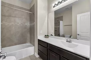 2414 Trocadero Ln, League City, TX 77573 - Photo 27