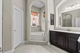 2414 Trocadero Ln, League City, TX 77573 - Photo 19