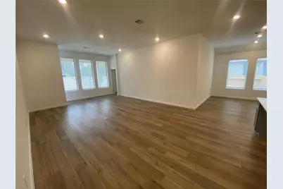 6331 Emerald Clover Drive, Katy, TX 77493 - Photo 3