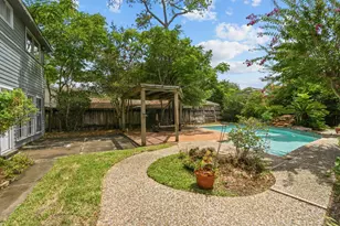 16318 Heatherdale Dr, Houston, TX 77059 - Photo 39