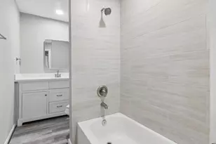 3313 Proswimmer St, Houston, TX 77088 - Photo 17
