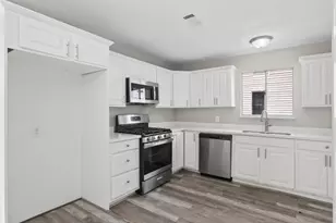 3313 Proswimmer St, Houston, TX 77088 - Photo 7