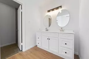 2139 Lake Village Dr, Kingwood, TX 77339 - Photo 9