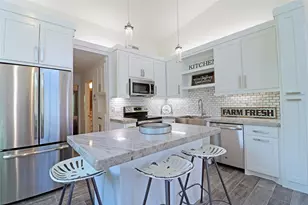 2310 McDuffie St, Houston, TX 77019 - Photo 5