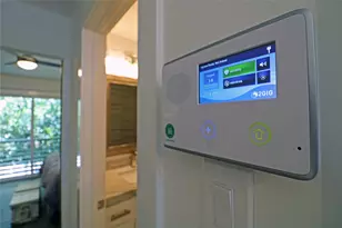 2310 McDuffie St, Houston, TX 77019 - Photo 9