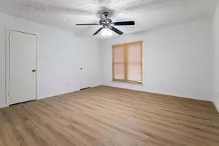 3719 Straightfork Dr, Houston, TX 77082 - Photo 9