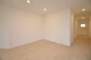 31103 Warwick Coast Ct, Fulshear, TX 77441 - Photo 7