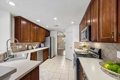 405 Laddingford Lane, League City, TX 77573 - Photo 11