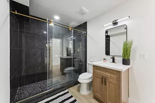 212 N Forrest Ave, La Porte, TX 77571 - Photo 27