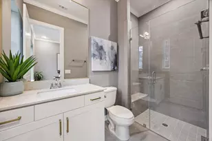 4028 Blossom St, Houston, TX 77007 - Photo 21