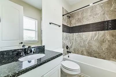 11115 Olympia Drive, Houston, TX 77042 - Photo 31