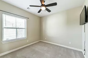 11115 Olympia Dr, Houston, TX 77042 - Photo 29