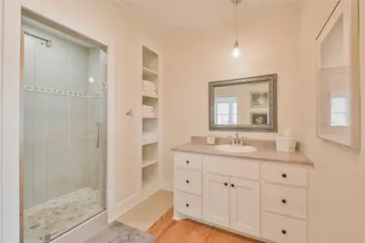 802 S Day Street, Brenham, TX 77833 - Photo 9
