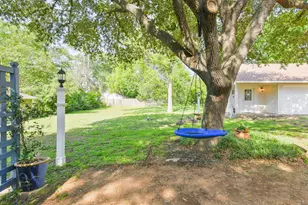 802 S Day St, Brenham, TX 77833 - Photo 7