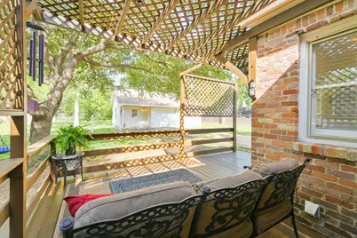802 S Day Street, Brenham, TX 77833 - Photo 15