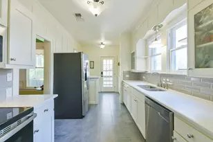 802 S Day St, Brenham, TX 77833 - Photo 19