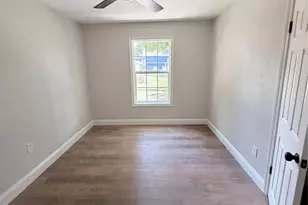 9532 E Avenue I, Houston, TX 77012 - Photo 11