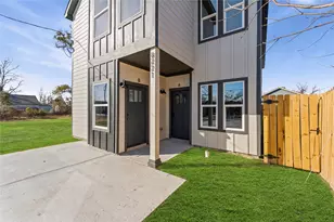 8221 Flaxman St, Houston, TX 77029 - Photo 1