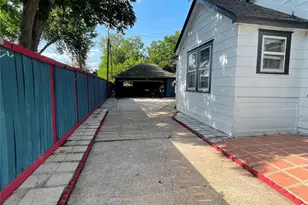 7709 Edna St, Houston, TX 77087 - Photo 3