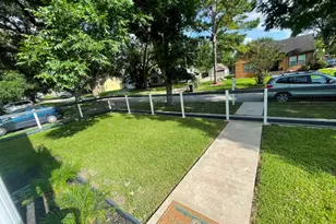 7709 Edna St, Houston, TX 77087 - Photo 33