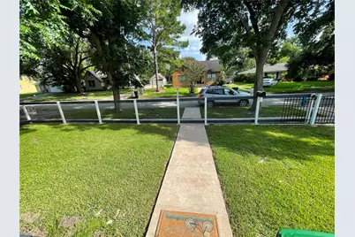7709 Edna Street, Houston, TX 77087 - Photo 35