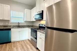 502 S Ross Sterling, Anahuac, TX 77514 - Photo 7