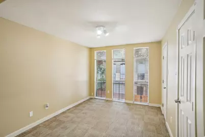 4641 Wild Indigo Street #427, Houston, TX 77027 - Photo 7