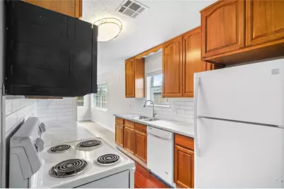 327 Windward Drive, League City, TX 77573 - Photo 11