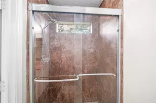 327 Windward Dr, League City, TX 77573 - Photo 17