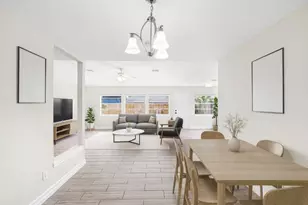 327 Windward Dr, League City, TX 77573 - Photo 3