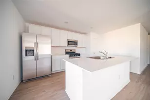 9126 Harvest Steel Dr, Baytown, TX 77521 - Photo 5