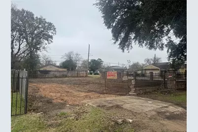 7031 England Street, Houston, TX 77021 - Photo 1