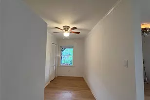 5216 Arboles Dr, Houston, TX 77035 - Photo 9
