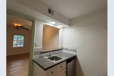 5216 Arboles Drive #9, Houston, TX 77035 - Photo 5