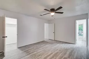 534 Robert E Lee Dr, Conroe, TX 77302 - Photo 21