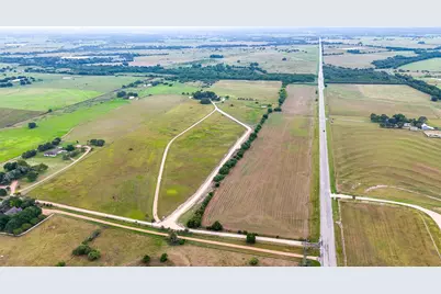 81 Private Road 3095, Shiner, TX 77984 - Photo 33