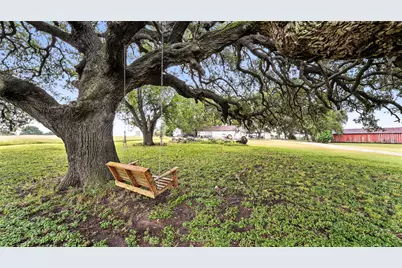 81 Private Road 3095, Shiner, TX 77984 - Photo 13