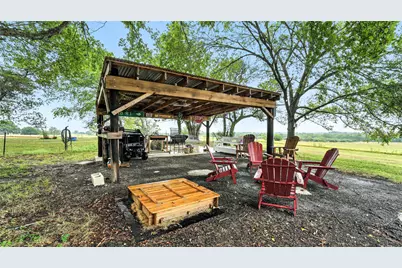 81 Private Road 3095, Shiner, TX 77984 - Photo 31