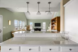13609 Pirates Beach Blvd, Galveston, TX 77554 - Photo 11