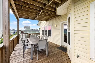 13609 Pirates Beach Boulevard, Galveston, TX 77554 - Photo 37