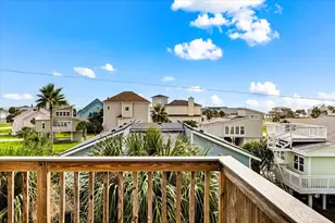 13609 Pirates Beach Blvd, Galveston, TX 77554 - Photo 31