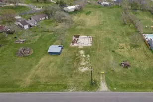 1925 County Rd 543, Angleton, TX 77515 - Photo 1