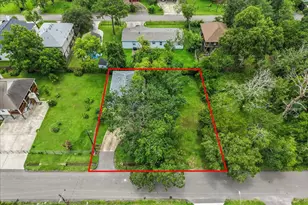 310 Lakeside Dr, Kemah, TX 77565 - Photo 5