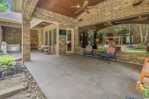 26123 E Crown Crossing Dr, Montgomery, TX 77316 - Photo 3