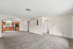 535 Edgebrook Dr, Houston, TX 77034 - Photo 5